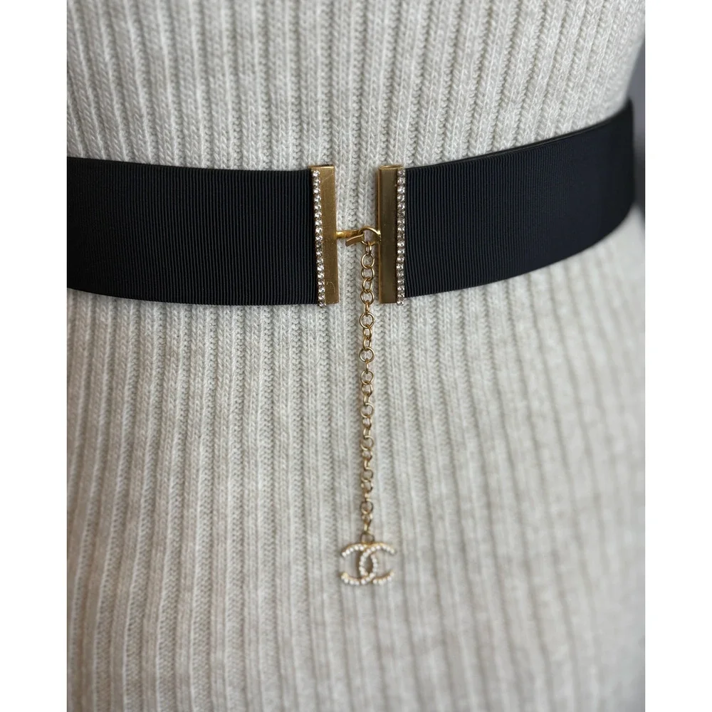 Chanel Black Leather and Grosgrain Belt - Detachable Brooch - Sz34